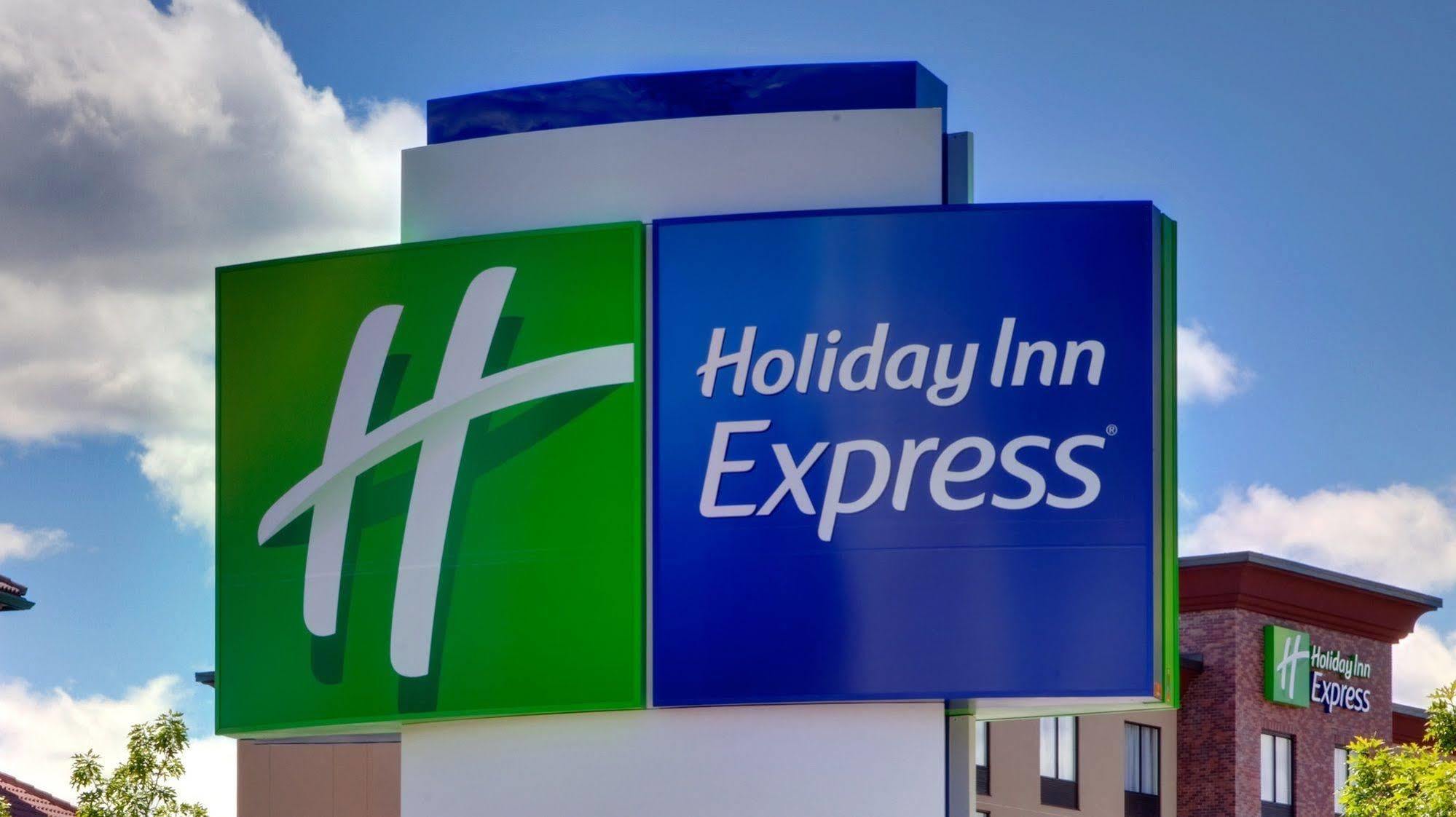 Holiday Inn Express & Suites - Mount Vernon By Ihg Exteriér fotografie